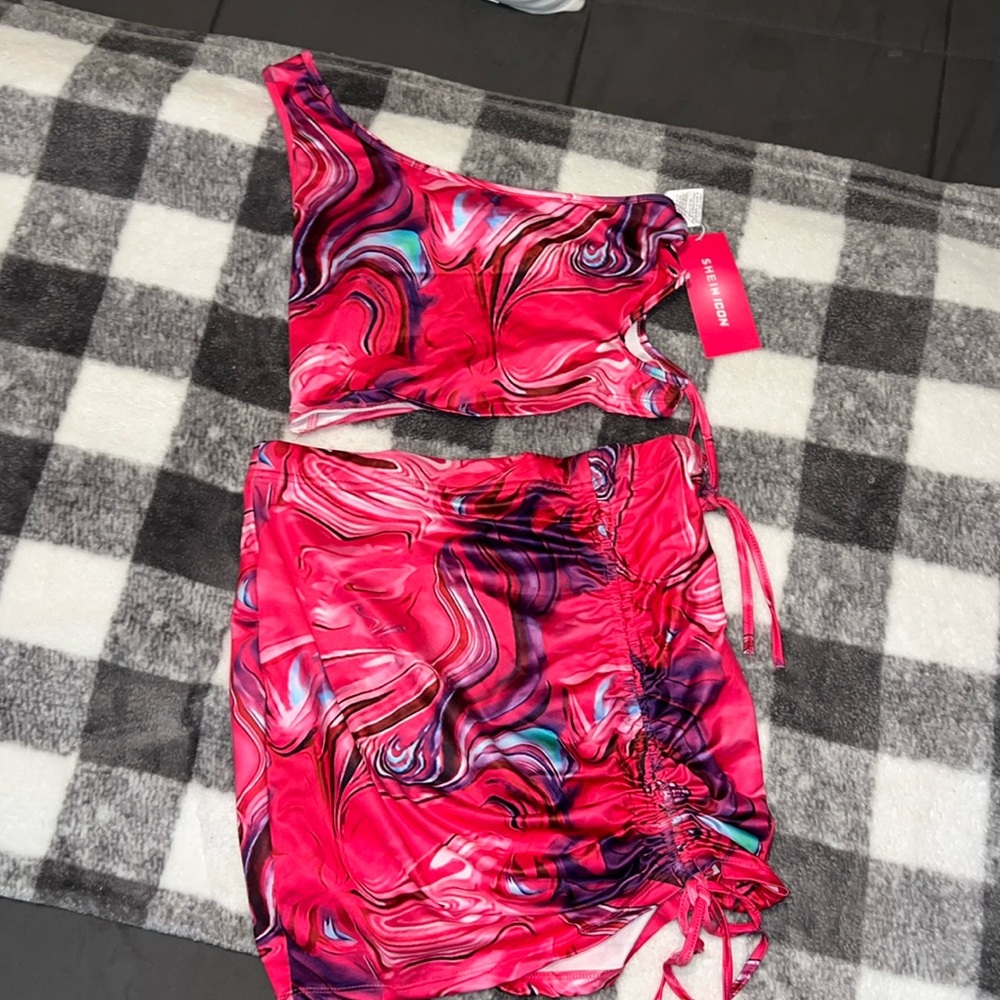 pink marble two piece set - new with tags